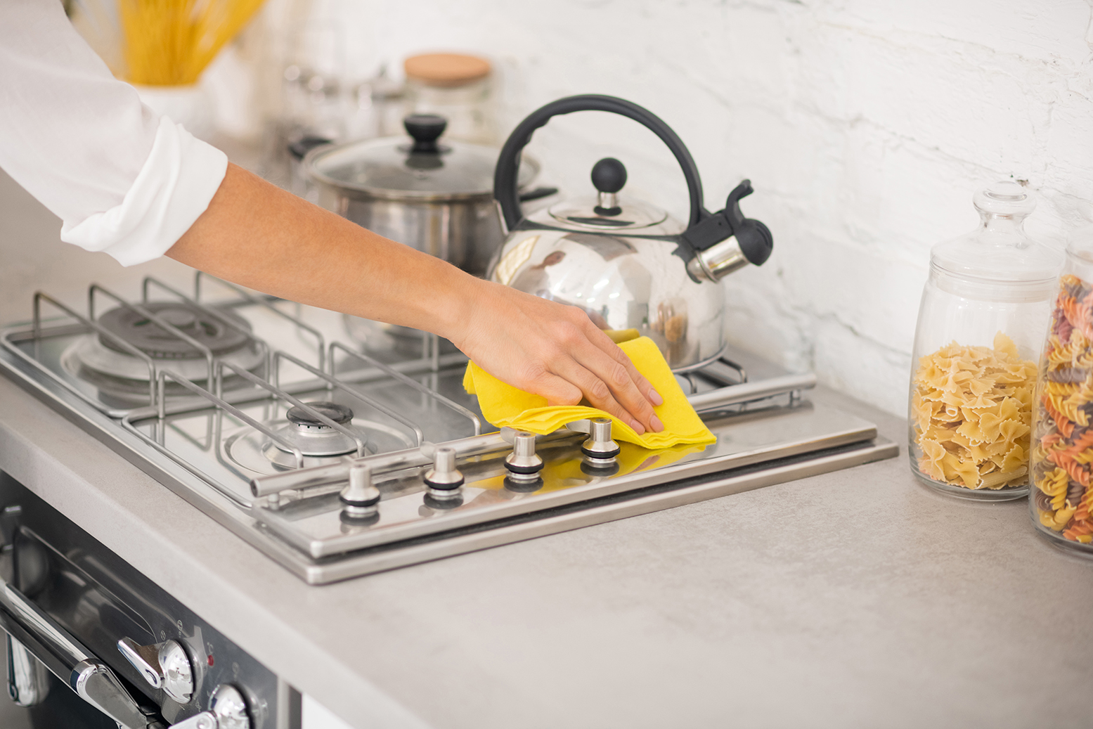 Safe Cleaning kitchen bathroom with COPD